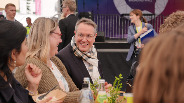 Tolle Atmosphäre, hervorragende Stimmung und Vielfalt an Informationen